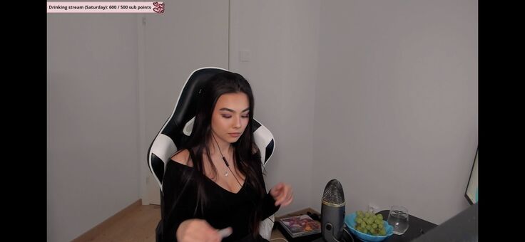 MichelleR Голі Зливи OnlyFans Фото 41