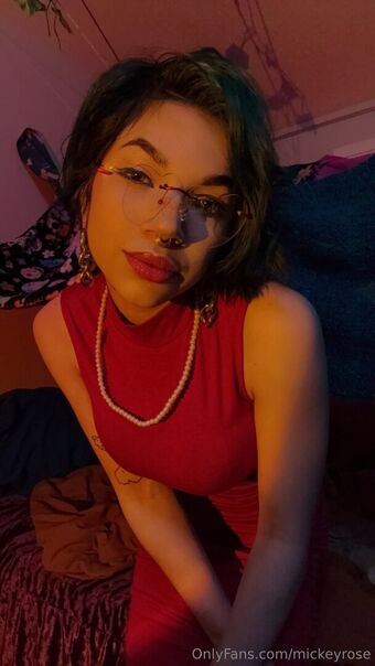 mickeyrose Голі Зливи OnlyFans Фото 20