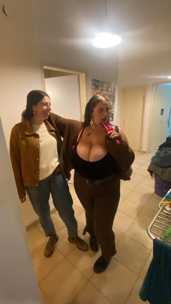 Mikaash Голі Зливи OnlyFans Фото 42