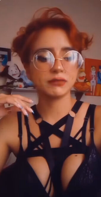 mikami404error Голі Зливи OnlyFans Фото 1