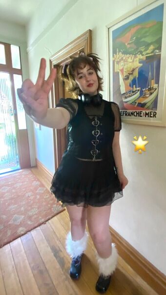 Milabloom Голі Зливи OnlyFans Фото 8
