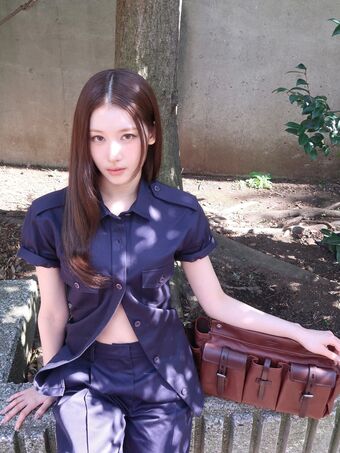 Minatozaki Sana Голі Зливи OnlyFans Фото 93