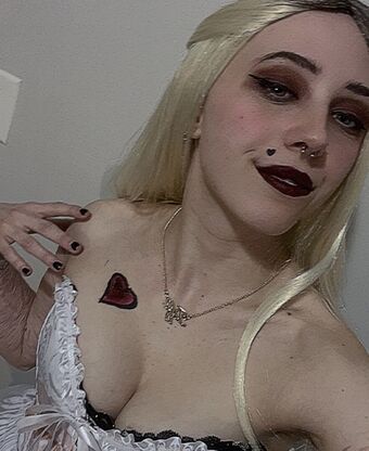 Mini.deville Голі Зливи OnlyFans Фото 3