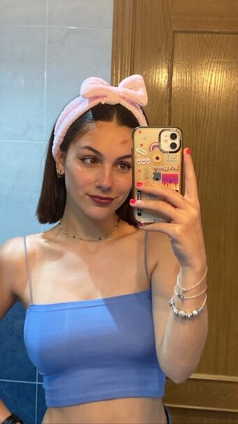 Miriam Villoria Голі Зливи OnlyFans Фото 8