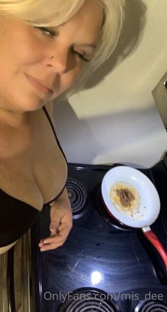mis_dee Голі Зливи OnlyFans Фото 13