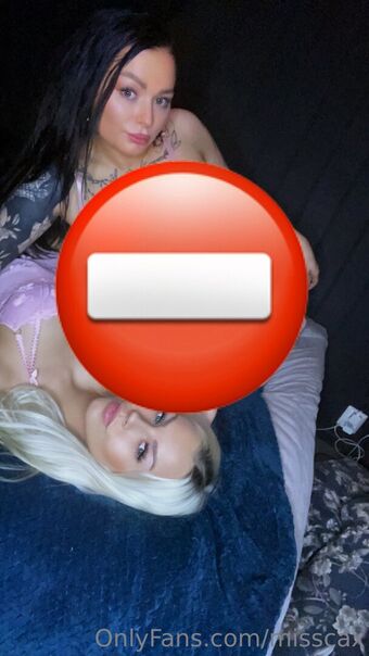 misscax Голі Зливи OnlyFans Фото 5