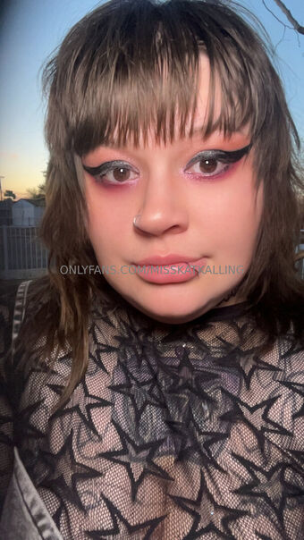 misskatkalling Голі Зливи OnlyFans Фото 1
