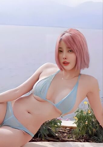 Miyukitty Голі Зливи OnlyFans Фото 9