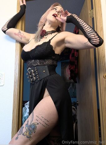 miz_hell Голі Зливи OnlyFans Фото 12