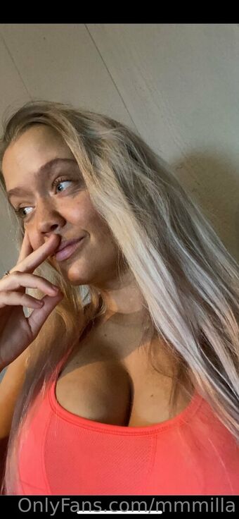 mmmilla Голі Зливи OnlyFans Фото 23