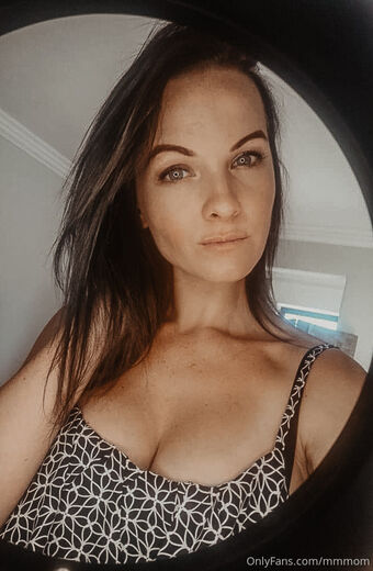 mmmom Голі Зливи OnlyFans Фото 16
