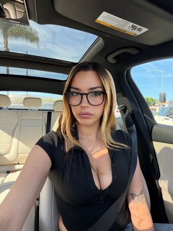 mole Голі Зливи OnlyFans Фото 47