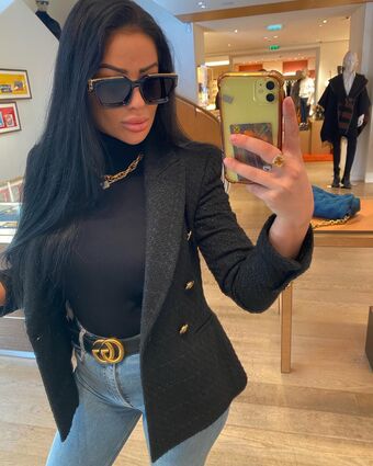 monicasuarez Голі Зливи OnlyFans Фото 12