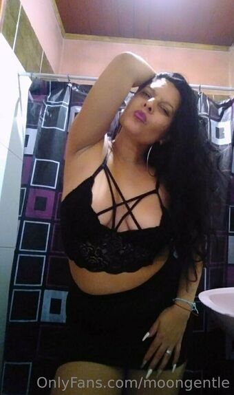moongentle Голі Зливи OnlyFans Фото 13