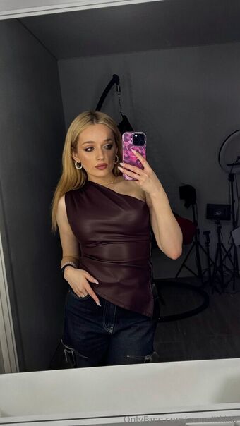 moonlitkitty Голі Зливи OnlyFans Фото 13