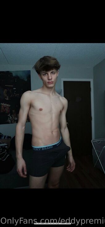moreeddy Голі Зливи OnlyFans Фото 17