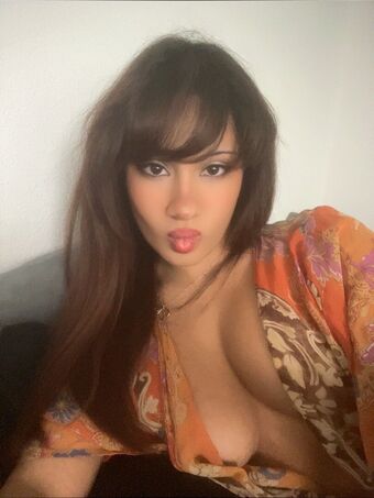 Mostrandomthanrandom Голі Зливи OnlyFans Фото 36