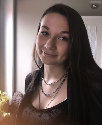 Mrs_Emmax Голі Зливи OnlyFans Фото 1