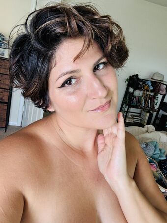 Ms Cookie Голі Зливи OnlyFans Фото 2