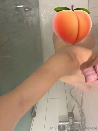 myamissrose Голі Зливи OnlyFans Фото 11