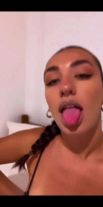 Nabalba Голі Зливи OnlyFans Фото 12