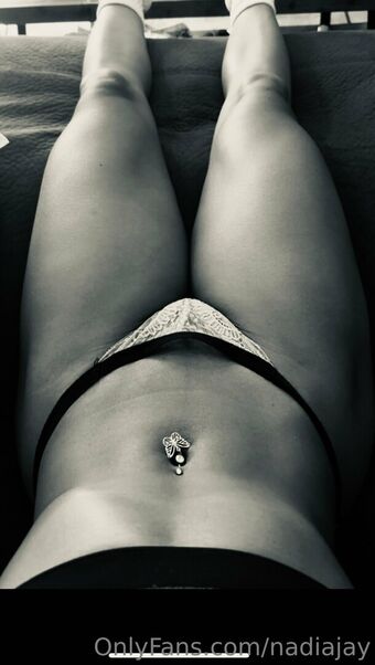 nadiajay Голі Зливи OnlyFans Фото 84
