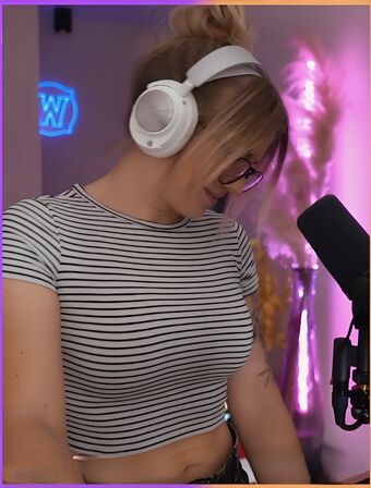 Naguura Голі Зливи OnlyFans Фото 20