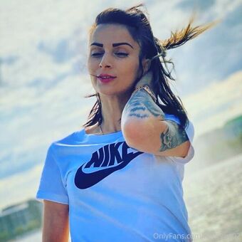 nancyna02 Голі Зливи OnlyFans Фото 8