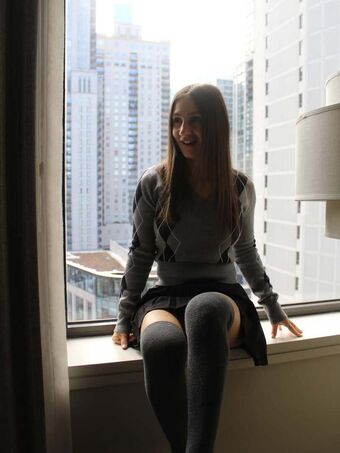 Nashla Голі Зливи OnlyFans Фото 1