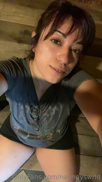 naynayswrld Голі Зливи OnlyFans Фото 11