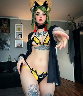 Nayru.owo Голі Зливи OnlyFans Фото 6