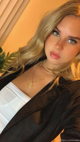 Neeks Голі Зливи OnlyFans Фото 27