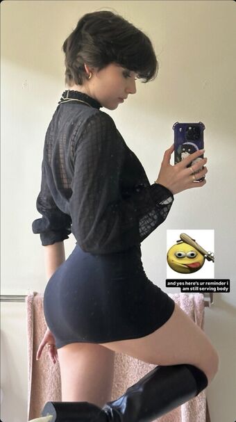 Newinsight Голі Зливи OnlyFans Фото 20