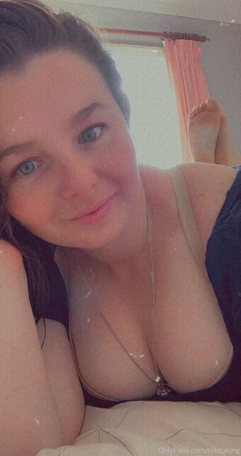 nicketta Голі Зливи OnlyFans Фото 5