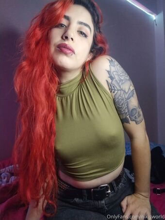 nikisworld Голі Зливи OnlyFans Фото 10
