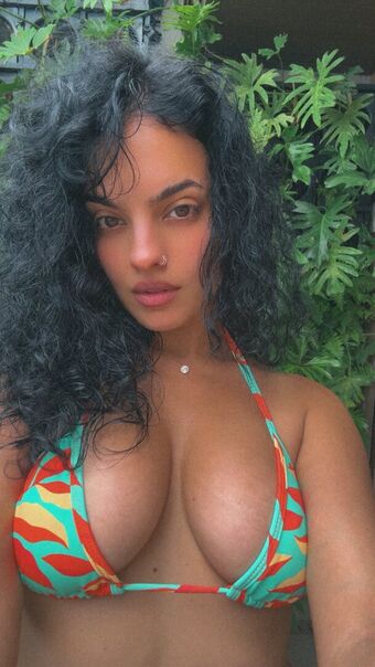 Nina Drama / Nina Marie Daniele Голі Зливи OnlyFans Фото 44