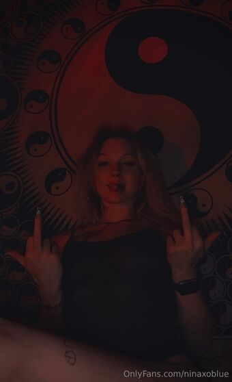 ninaxoblue Голі Зливи OnlyFans Фото 10