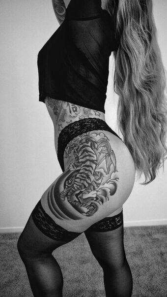 Ninjamrn Голі Зливи OnlyFans Фото 6