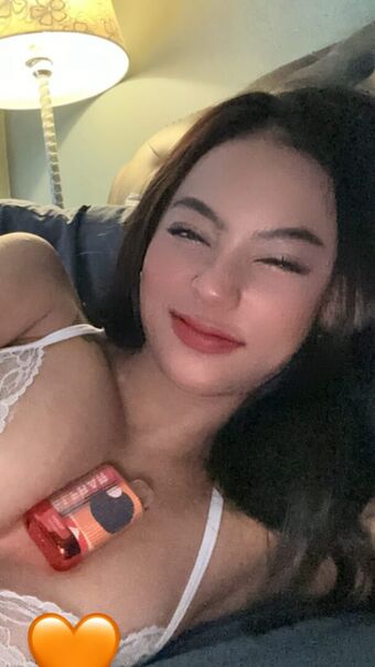 Nurlynnazureen Голі Зливи OnlyFans Фото 51