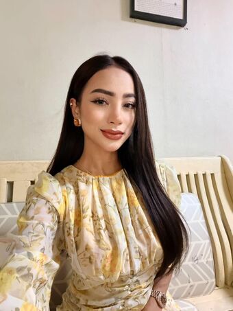 Nurlynnazureen Голі Зливи OnlyFans Фото 54