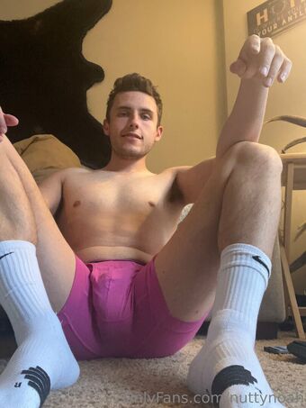nuttynoah Голі Зливи OnlyFans Фото 7