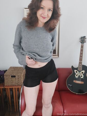 odintsova Голі Зливи OnlyFans Фото 6