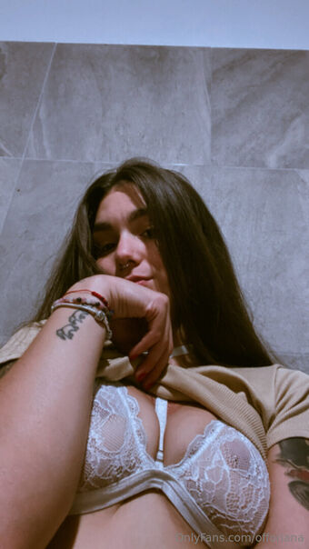 offoriana Голі Зливи OnlyFans Фото 23