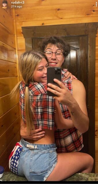 OliviacShaffer Голі Зливи OnlyFans Фото 17