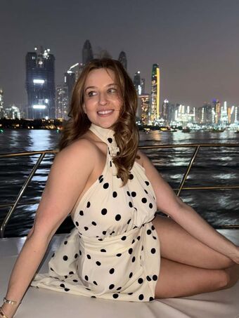 OliviaFleur Голі Зливи OnlyFans Фото 29