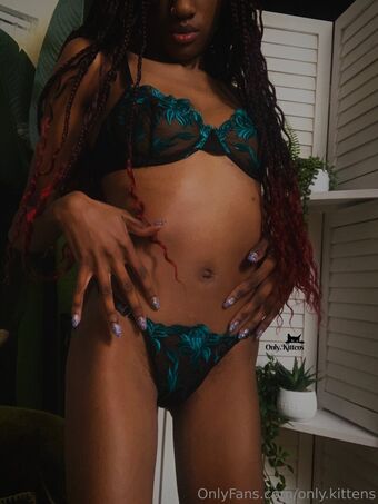 only.kittens Голі Зливи OnlyFans Фото 15