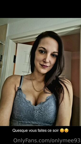 onlymee93 Голі Зливи OnlyFans Фото 1