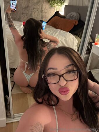 onlysamknows Голі Зливи OnlyFans Фото 1