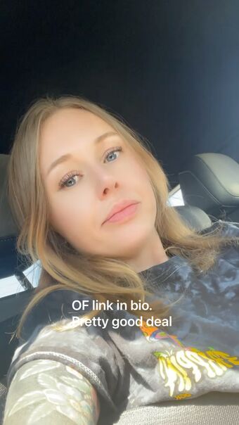 oopsiedaisybee Голі Зливи OnlyFans Фото 3