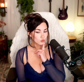 PalmBee Голі Зливи OnlyFans Фото 13